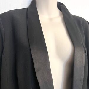 WET SEAL BLACK LONG BLAZER WITH 3/4 SLEEVES XL